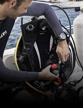 Scuba Gear Dive Light and Dive Torch Tips