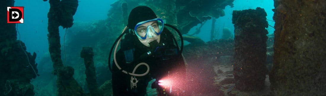 What Is a Low-Volume Dive Mask? 