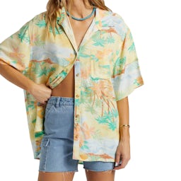 Billabong On Vacation Short Sleeve Woven Shirt (Women's) Thumbnail}